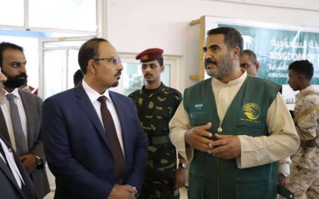 مؤسسة نهد تنفذ توزيع المواد الغذائية للسكنات الجامعية بحضرموت بتمويل من مركز الملك سلمان