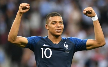 مبابي يزور الكاميرون مسقط رأس والده