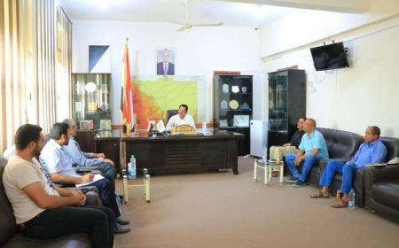 مناقشة أوضاع الطلاب اليمنيين العائدين من السودان