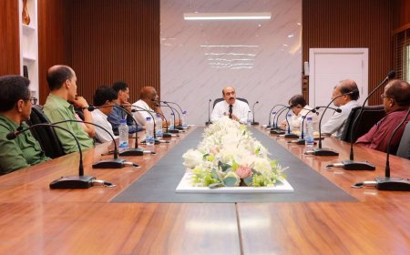 اجتماع للجنة التنفيذية للمخيم الصيفي الأول لمهارات المستقبل لطلاب الثانوية العامة