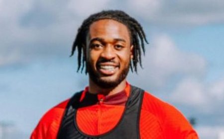 رحيل جيمس بالاجيزي عن ليفربول