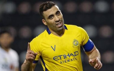 رسائل غامضة من حمد الله هل هي موجهة لكريم بنزيما