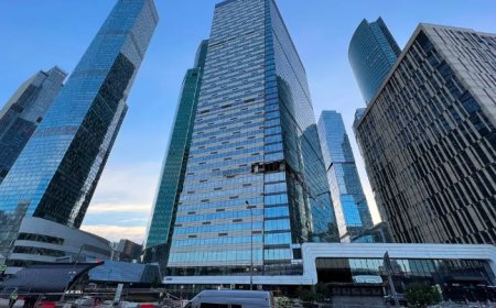 طائرات مسيرة تهاجم موسكو وإصابة مبنى شاهق