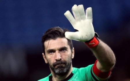 الحارس الإيطالي بوفون يعلن اعتزال كرة القدم عن 45 عاماً