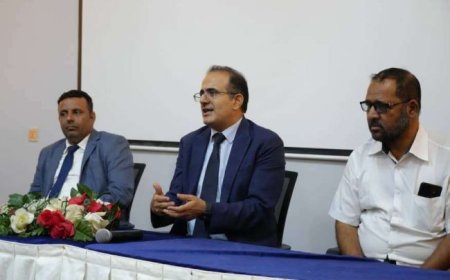 وزير الصحة يختتم الدورة المتوسطة الثانية في الوبائيات الحقلية بعدن