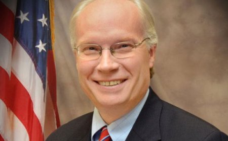 المبعوث الامريكي لليمن يبدأ زيارة إلى دول الخليج