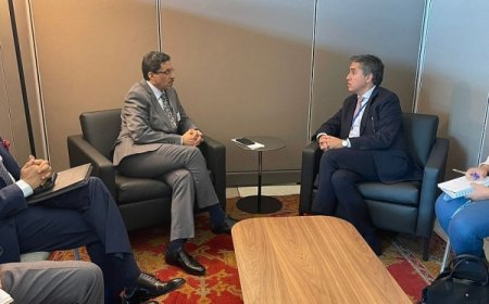 بن مبارك يبحث مع نظيره البرتغالي تنسيق المواقف بين البلدين