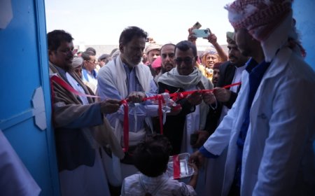 محافظ المهرة يتفقد سير العمل في مدينة "سدرة الكويت" بالمسيلة