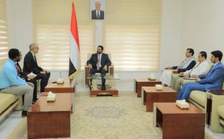 العرادة يؤكد جاهزية مطار مأرب لاستقبال المساعدات الإنسانية للمنظمات الأممية