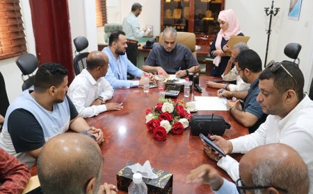 توقيع عقد تنفيذ مشروع تأهيل دوار الرحاب - كنديان (المرحلة 2) في عدن