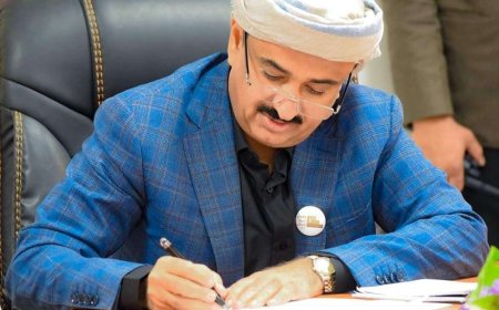 محافظ شبوة يوجه بصرف رواتب ديسمبر 2023 لقطاع التعليم