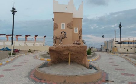 منتزه المكلا يحتفل بالوطنية مع تمثال للوعل