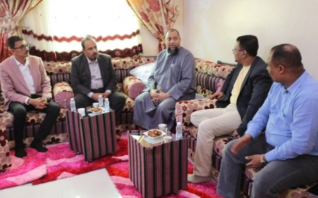 بن ماضي يطمئن على صحة رئيس مؤسسة أمراض القلب بالمكلا