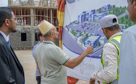 العميد طارق يتفقد سير العمل في مستشفى الخوخة المركزي ومركز الإنزال السمكي