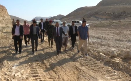 محافظ حضرموت يتفقد العمل بمشروع طريق الغليلة - المقلب - امبيخة بنسبة انجاز 36%
