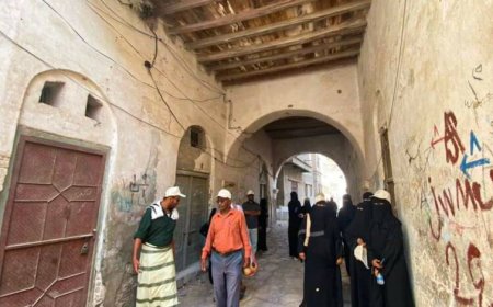 بندر عمر.. مشاهد حية لتراث وحضارة مدينة المكلا القديمة