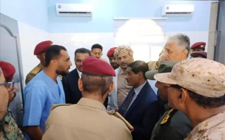 البحسني يزور عددا من المرافق الحيوية بمدينة المكلا