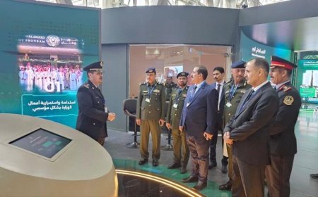 وزير الداخلية يشارك في معرض الدفاع العالمي بالرياض