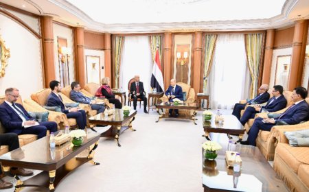 العليمي يلتقي مسؤولين أمريكيين وبريطانيين ويطرح عليهم ضرورة تنفيذ أخطر قرار يخشاه الحوثيون