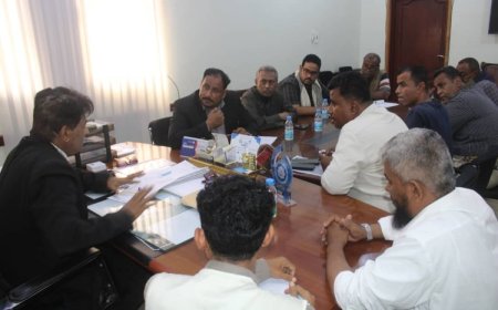 بايعشوت يرأس إجتماعاً يناقش مستوى أداء مكتب الأشغال العامة والطرق بالمديرية