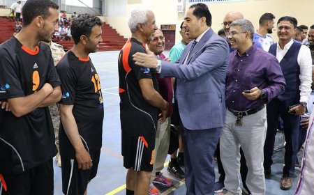 وزير الشباب والرياضة يفتتح بطولة الجمهورية لكرة اليد في عدن