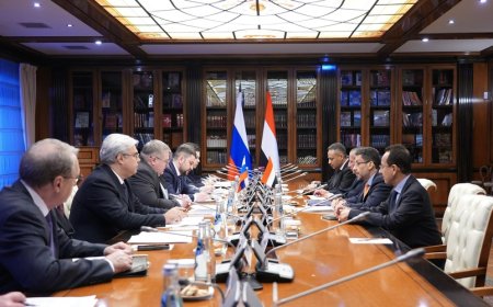 مباحثات يمنية روسية في موسكو لتعزيز العلاقات الثنائية بين البلدين الصديقين