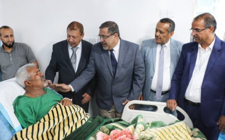 رئيس مجلس القضاء الأعلى يطمئن على صحة مدير دائرة القضاء العسكري 