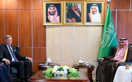 المبعوث الأممي يلتقي سفير السعودية لدى اليمن محمد آل جابر