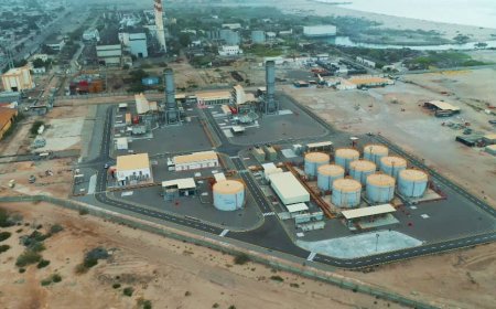 بترومسيلة تعلن بدء الفحوصات التجريبية النهائية لمحطات وخطوط مشروع توسعة شبكة نقل وتصريف الطاقة بمدينة عدن 