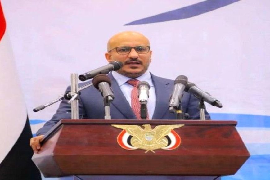 طارق صالح يخرج عن صمته بعد قرار المؤتمر في صنعاء ويتوعد المليشيا