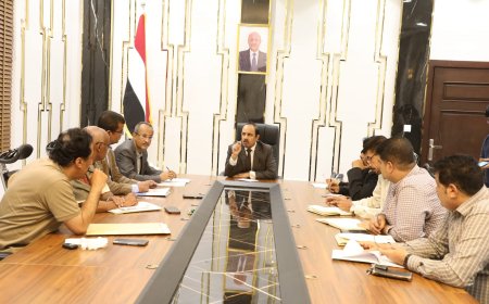 اجتماعّ بالمكلا برئاسة محافظ حضرموت يُقر اجراءات عملية للحفاظ على محميّة خُور إمبيخة