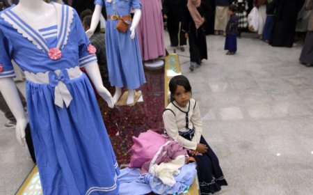 ارتفاع غير مسبوق في المناطق المحررة.. أسعار الملابس تصل لأرقام قياسية 