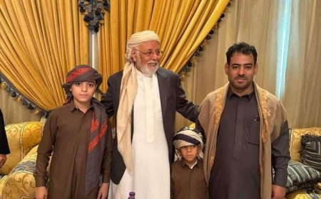 مظهر اللواء علي محسن الأحمر يُثير الجدل على مواقع التواصل