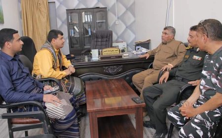 العميد المنهالي يبحث آليات صرف مرتبات الأمن بحضرموت مع مدير المالية