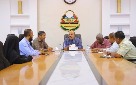 توجيه عاجل من مدير تربية ساحل حضرموت لسرعة صرف الحوافز والعلاوات السنوية