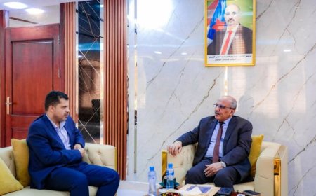 الكثيري يطّلع على سير العمل في الهيئة العامة للشؤون البحرية