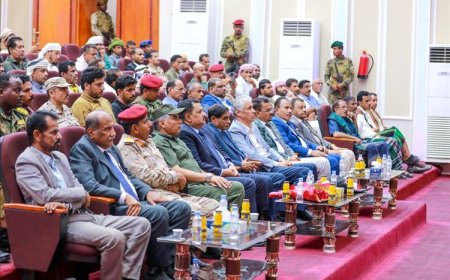 البحسني يحضر الحفل الخطابي والفني بمناسبة الذكرى الـ 8 لتحرير ساحل حضرموت من القاعدة