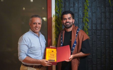 الهيئة الوطنية للإعلام الجنوبي تكرم اليوتيوبر جهاد حطاب بدرع الهيئة