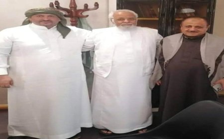 أغرب صورة لعلي محسن الأحمر