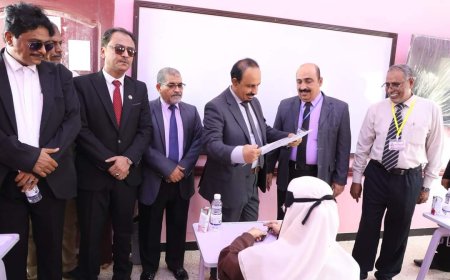 محافظ حضرموت يطلق اختبارات الثانوية العامة ويوجه بتوفير بيئة علمية محفزة