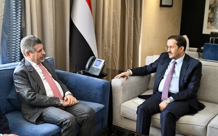 الرئاسي يبلغ واشنطن تمسكه بالإجراءات التي اتخذها مركزي عدن