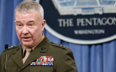 الاستخبارات الأميركية تحذر من تورط روسيا في دعم الحوثيين وصحيفة أمريكية تكشف عن تحرك لإعداد قائمة واسعة من الأهداف الحوثية لضربها