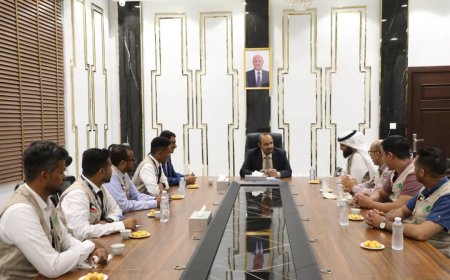 مباحثات لافتتاح فرع منظمة العون المباشر بحضرموت