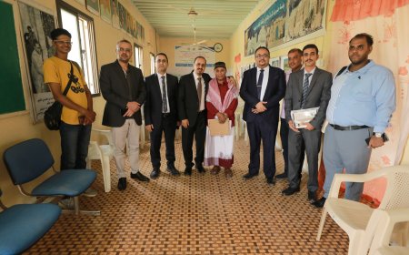 وزير والإعلام يزور مؤسسة حضرموت للتراث والتاريخ والثقافة بالمكلا 