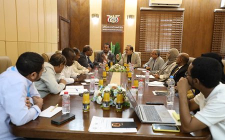 عدن.. اجتماع وزاري لبحث التدابير الوقائية ضد الكوليرا قبل العام الدراسي