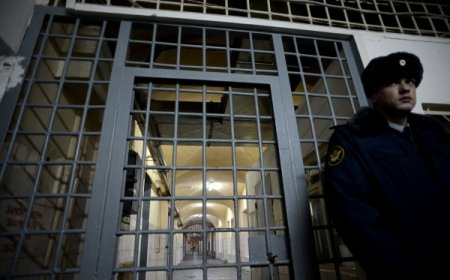 يمنيون محتجزون في سجن بموسكو يبدؤون الإضراب عن الطعام