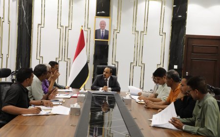لجنة مناقصات حضرموت توافق على مشاريع تعليمية وصحية بالمحافظة