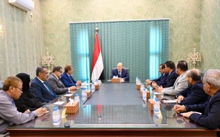 العليمي يلتقي مجلس القضاء ويوجه بتذليل الصعوبات أمام السلطات القضائية