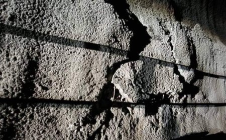 صور للأضرار الجسيمة في أنفاق المهرة