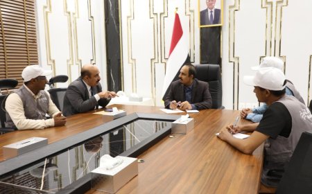 المحافظ بن ماضي يطلع على برامج تعزيز الشراكات لدعم قطاع التعليم العام بالمحافظة